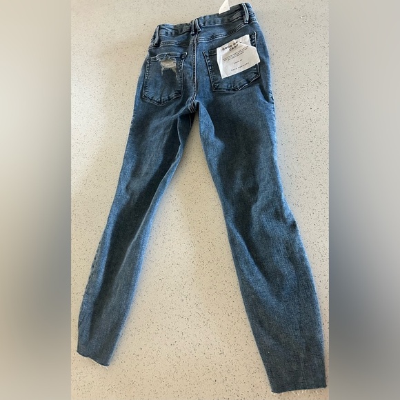 Good American high-rise, skinny Women's Blue Distressed Jeans size 2/26 - Picture 4 of 4